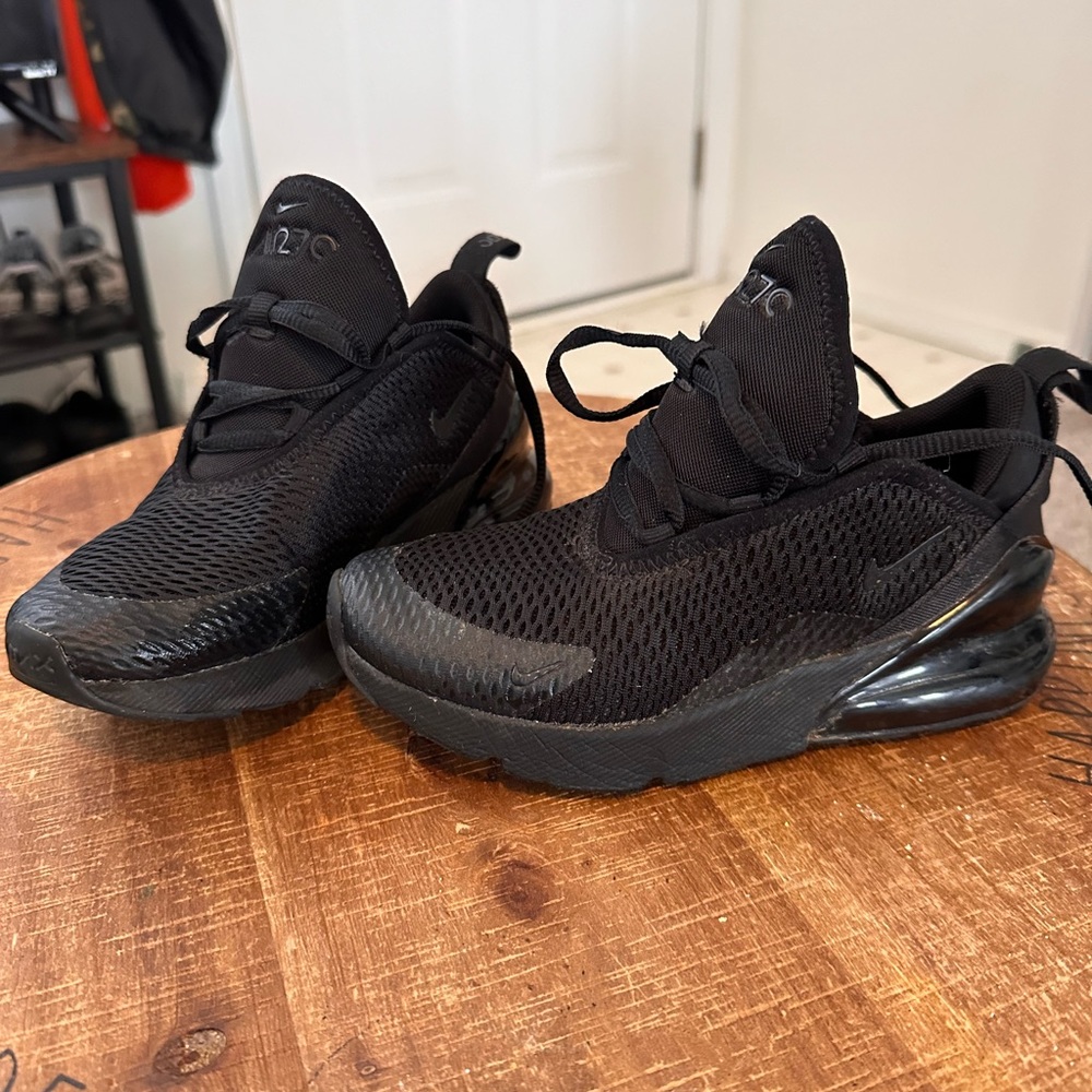 Boys NIKE AIR MAX